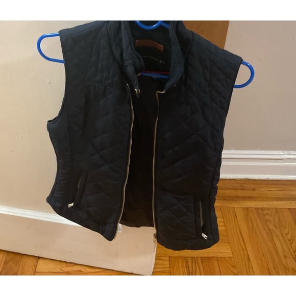Zara quilted vest - Picture 1 of 3
